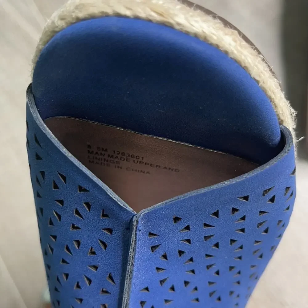 ARRAY Women's Lakeview Blue Faux Leather Wedge
